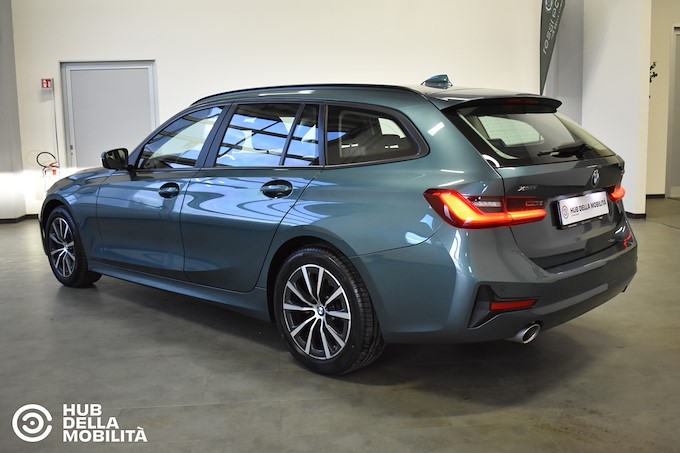 BMW 320d 48V xDrive Touring Business Advantage